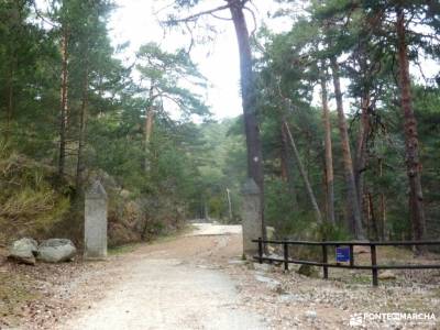 Hiking Calzada Romana de Cercedilla; lozoya purgatorio viajes organizados laguna negra soria ofertas